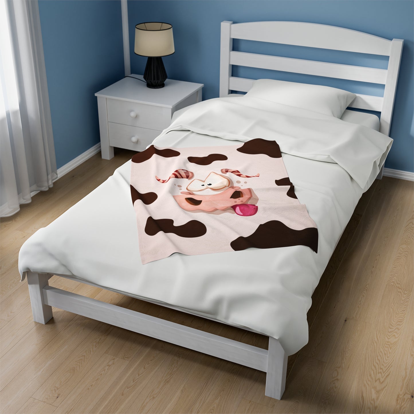 Moo Velveteen Plush Blanket :: Monster Family collection